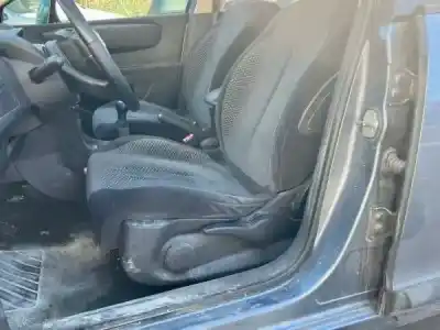 Veículo de Sucata citroen c4 i (lc_) 1.6 hdi do ano 2005 alimentado 9hy (dv6ted4)