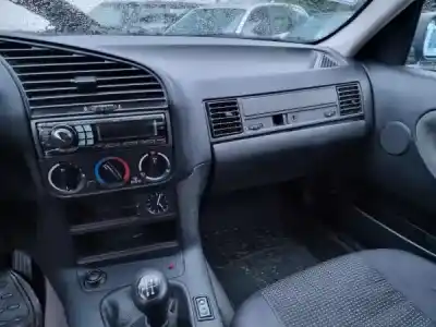 Scrapping Vehicle bmw 3 (e36) 316 i of the year 2004 powered m40 b16 (164e1)