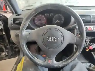 Здавання транспортного засобу audi a3 (8l1) s3 quattro року 2008 потужний 