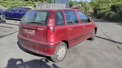 Veículo de Sucata fiat punto berl. (176) 1.7 turbodiesel do ano 1999 alimentado 176 a3.000