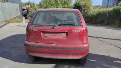 Veículo de Sucata fiat punto berl. (176) 1.7 turbodiesel do ano 1999 alimentado 176 a3.000