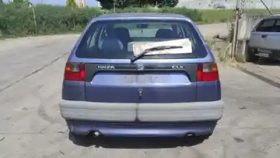 Veículo de Sucata seat ibiza ii (6k1) 1.4 i do ano 1994 alimentado 0