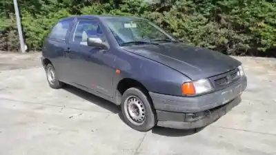 Veículo de Sucata seat ibiza ii (6k1) 1.0 do ano 1993 alimentado aau