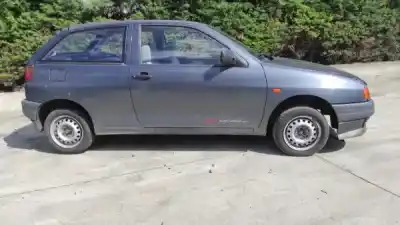 Veículo de Sucata seat ibiza ii (6k1) 1.0 do ano 1993 alimentado aau