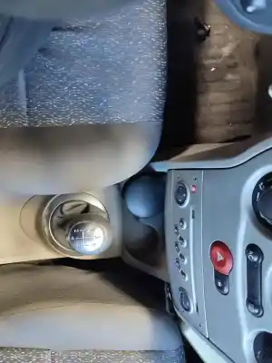 Здавання транспортного засобу renault modus / grand modus (f/jp0_) 1.5 dci (fp0e. jp0e) року 2005 потужний 