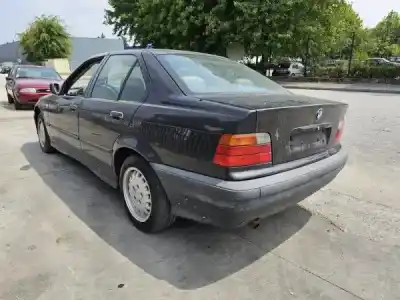 Scrapping Vehicle bmw 3 (e36) 316 i of the year 1992 powered m40 b16 (164e1)