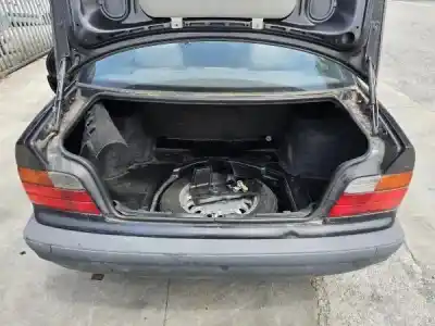 Scrapping Vehicle bmw 3 (e36) 316 i of the year 1992 powered m40 b16 (164e1)