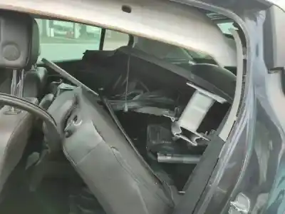 Hurda Aracı renault megane iii fastback (bz0/1_, b3_) 1.9 dci (bz0n, bz0j) yılın 2010 güçlü f9q 870