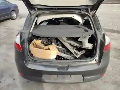 Hurda Aracı renault megane iii fastback (bz0/1_, b3_) 1.9 dci (bz0n, bz0j) yılın 2010 güçlü f9q 870