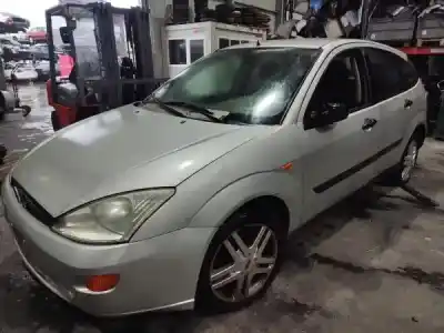 Véhicule à la ferraille ford focus i (daw, dbw) 1.8 turbo di / tddi de l'année 2001 alimenté 