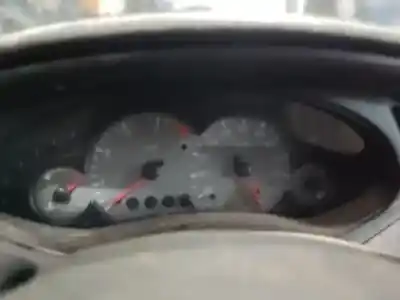 Véhicule à la ferraille ford focus i (daw, dbw) 1.8 turbo di / tddi de l'année 2001 alimenté 