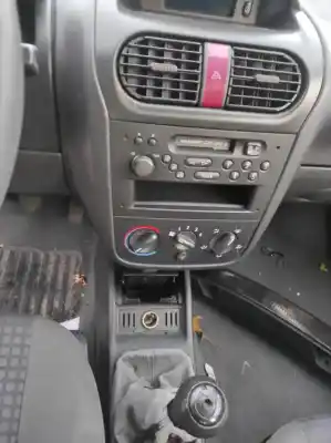Veículo de Sucata opel corsa c (x01) 1.2 (f08, f68) do ano 2002 alimentado 0 Veículo de Sucata opel corsa c (x01) 1.2 (f08, f68) do ano 2002 alimentado 0