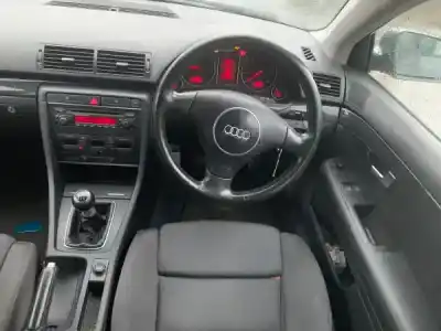 Vehicul casat audi a4 b6 (8e2) 1.9 tdi al anului 2004 alimentat avb