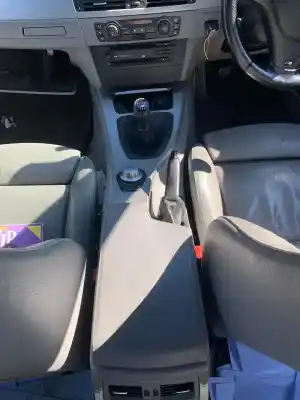 Scrapping Vehicle bmw 3 (e90) 318 d of the year 2005 powered m47 d20 (204d4)