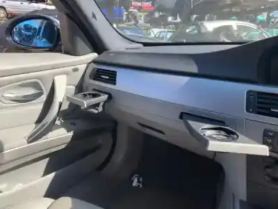 Scrapping Vehicle bmw 3 (e90) 318 d of the year 2005 powered m47 d20 (204d4)