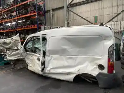 Veículo de Sucata renault kangoo (kc0/1_) 1.5 dci do ano 2007 alimentado 