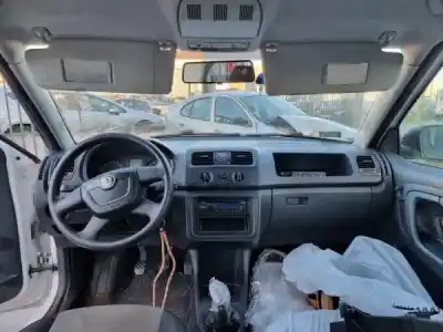 Здавання транспортного засобу skoda fabia ii hatchback (542, 5j) 1.6 tdi gasóleo 2010 5p року 2010 потужний cayb