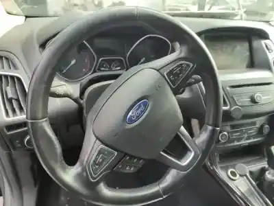 Verschrottungsfahrzeug ford focus iii turnier 1.5 tdci des jahres 2015 angetrieben 