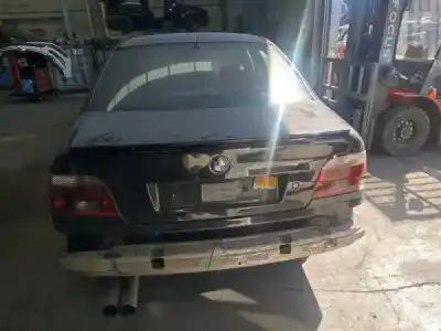 Scrapping Vehicle bmw 5 (e39) 530 d of the year 2000 powered m57 d30 (306d1)