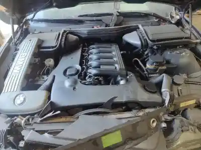 Scrapping Vehicle bmw 5 (e39) 530 d of the year 2000 powered m57 d30 (306d1)