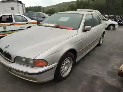 Scrapping Vehicle bmw 5 (e39) 530 d of the year 2000 powered 
