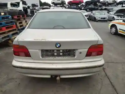 Scrapping Vehicle bmw 5 (e39) 530 d of the year 2000 powered 