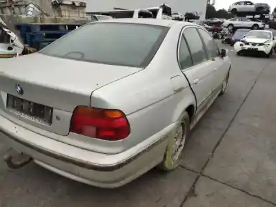 Scrapping Vehicle bmw 5 (e39) 530 d of the year 2000 powered 