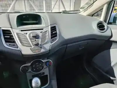 Scrapping Vehicle ford fiesta vi (cb1, ccn) 1.4 tdci of the year 2011 powered 