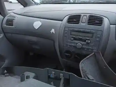 Veículo de Sucata mazda premacy (cp) 1.9 16v cat do ano 2000 alimentado fp