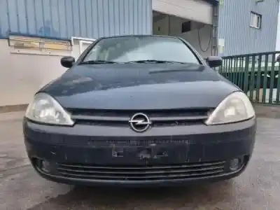 Scrapping Vehicle opel corsa c 1.2 16v cat (z 12 xe / lw4) of the year 2001 powered z 12 xe