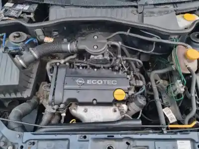 Scrapping Vehicle opel corsa c 1.2 16v cat (z 12 xe / lw4) of the year 2001 powered z 12 xe