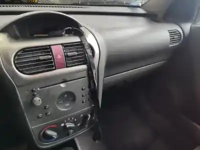 Здавання транспортного засобу opel corsa c 1.2 16v cat (z 12 xe / lw4) року 2000 потужний z 12 xe