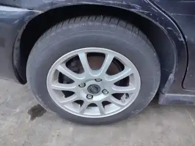 Veículo de Sucata volvo v40 combi (vw) 1.9 td gasóleo 1997 5p do ano 2002 alimentado d 4192 t3