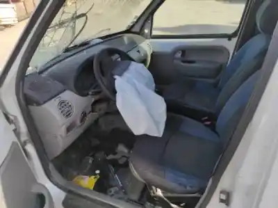 Veículo de Sucata renault kangoo (kc0/1_) 1.5 dci do ano 2007 alimentado 