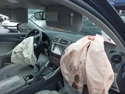 Scrapping Vehicle lexus is ii (_xe2_) 220 d (ale20) of the year 2007 powered 2ad-fhv