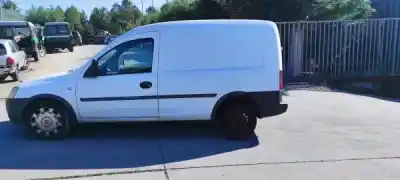 Veículo de Sucata opel combo tour 1.3 cdti 16v do ano 2006 alimentado z 13 dt