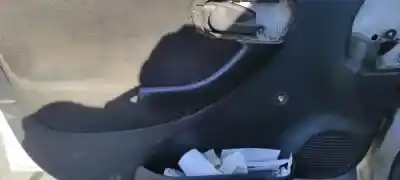 Veículo de Sucata opel combo tour 1.3 cdti 16v do ano 2006 alimentado z 13 dt