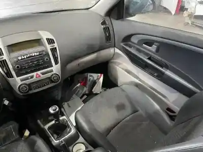 Veicolo di demolizione kia ceed (ed) 2.0 emotion dell'anno 2009 alimentato d4ea