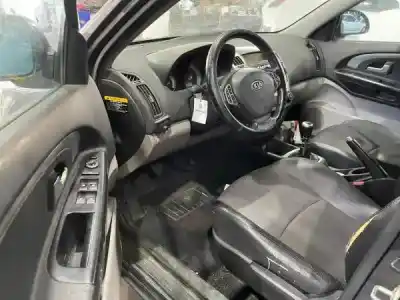 Veicolo di demolizione kia ceed (ed) 2.0 emotion dell'anno 2009 alimentato d4ea