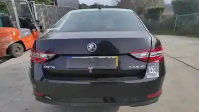 Здавання транспортного засобу skoda superb iii hatchback (3v3) 2.0 tdi gasóleo 2017 4p року 2017 потужний  Здавання транспортного засобу skoda superb iii hatchback (3v3) 2.0 tdi gasóleo 2017 4p року 2017 потужний