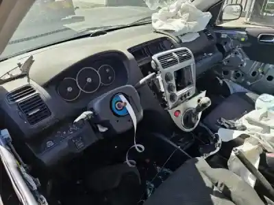 Veicolo di demolizione honda civic vii hatchback (eu, ep, ev) 1.4 is (ep1 eu5 eu7) dell'anno 2005 alimentato d14z6 Veicolo di demolizione honda civic vii hatchback (eu, ep, ev) 1.4 is (ep1 eu5 eu7) dell'anno 2005 alimentato d14z6