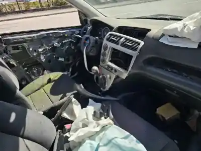 Veicolo di demolizione honda civic vii hatchback (eu, ep, ev) 1.4 is (ep1 eu5 eu7) dell'anno 2005 alimentato d14z6 Veicolo di demolizione honda civic vii hatchback (eu, ep, ev) 1.4 is (ep1 eu5 eu7) dell'anno 2005 alimentato d14z6