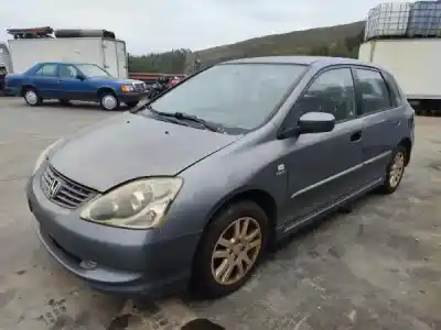 Veículo de Sucata honda civic vii hatchback (eu, ep, ev) 1.6 i (ep2 eu8 eu6) do ano 2005 alimentado 