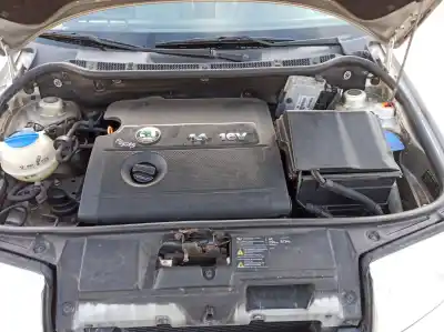 Veículo de Sucata skoda fabia i break (6y5) 1.4 gasolina 2002 5p do ano 2001 alimentado  Veículo de Sucata skoda fabia i break (6y5) 1.4 gasolina 2002 5p do ano 2001 alimentado