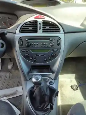 Veículo de Sucata citroen c5 i (dc_) 1.8 16v (dc6fzb dc6fze) do ano 2001 alimentado 6fz (ew7j4)