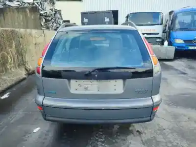Veículo de Sucata fiat marea weekend (185_) 1.2 16v do ano 2000 alimentado 182 b2.000