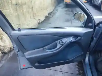 Veículo de Sucata fiat marea weekend (185_) 1.2 16v do ano 2000 alimentado 182 b2.000