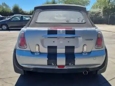 Sloopvoertuig mini mini descapotable (r52) cooper van het jaar 2006 aangedreven w10 b16 a