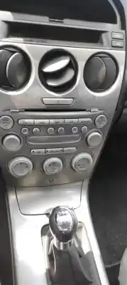 Veículo de Sucata mazda 6 hatchback (gg) 2.0 di (gg14) do ano 2004 alimentado 