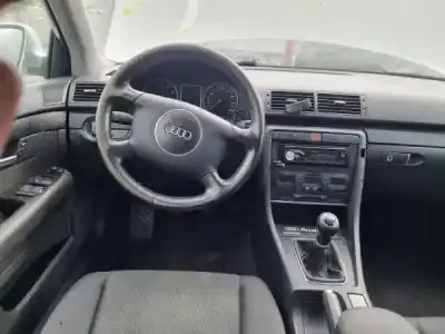 Здавання транспортного засобу audi a4 avant (8e5) 1.8 20v року 2002 потужний bfb